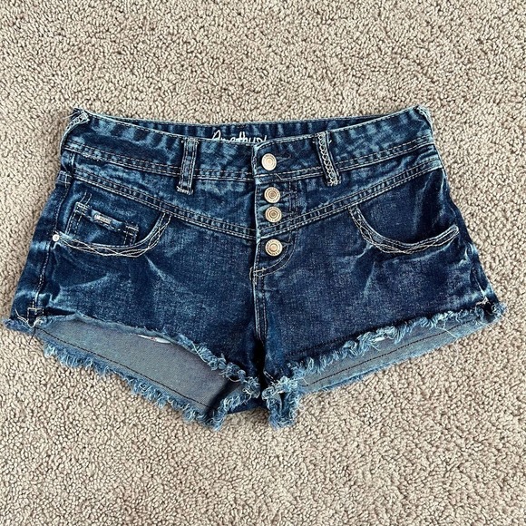 Amethyst Penny Mid Rise Button Fly Dark Wash Fray Hem Cotton Jean Shorts 3 - Picture 1 of 4